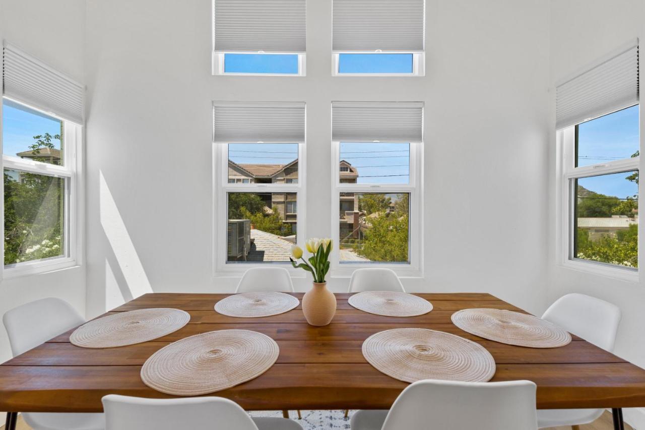 Stylish Phoenix Townhome - Foosball Table, Laundry, Parking! Kültér fotó